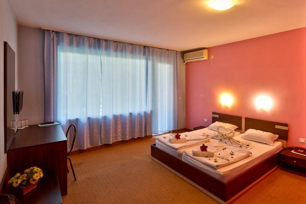 Family Hotel Gabrovo Extérieur photo