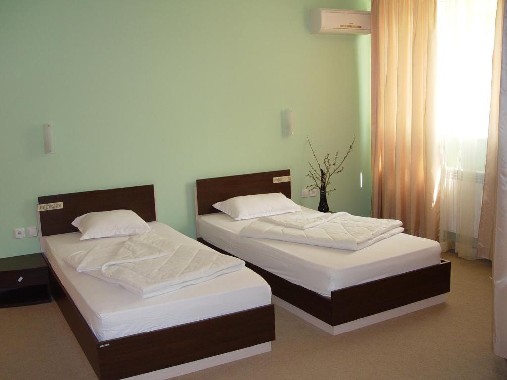 Family Hotel Gabrovo Extérieur photo